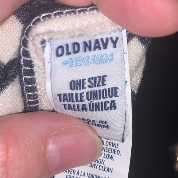 Old Navy Infinity Scarf - Picture 3 of 3